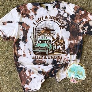 Women’s S-3X Heart Like A Truck Lainey Wilson Western Cowhide Tee
